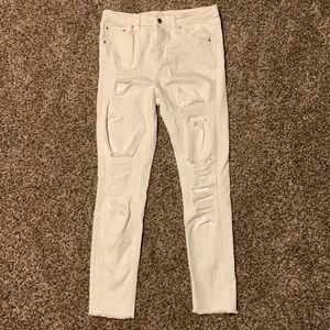 Target Wildfable White HighRise Skinny Jeans